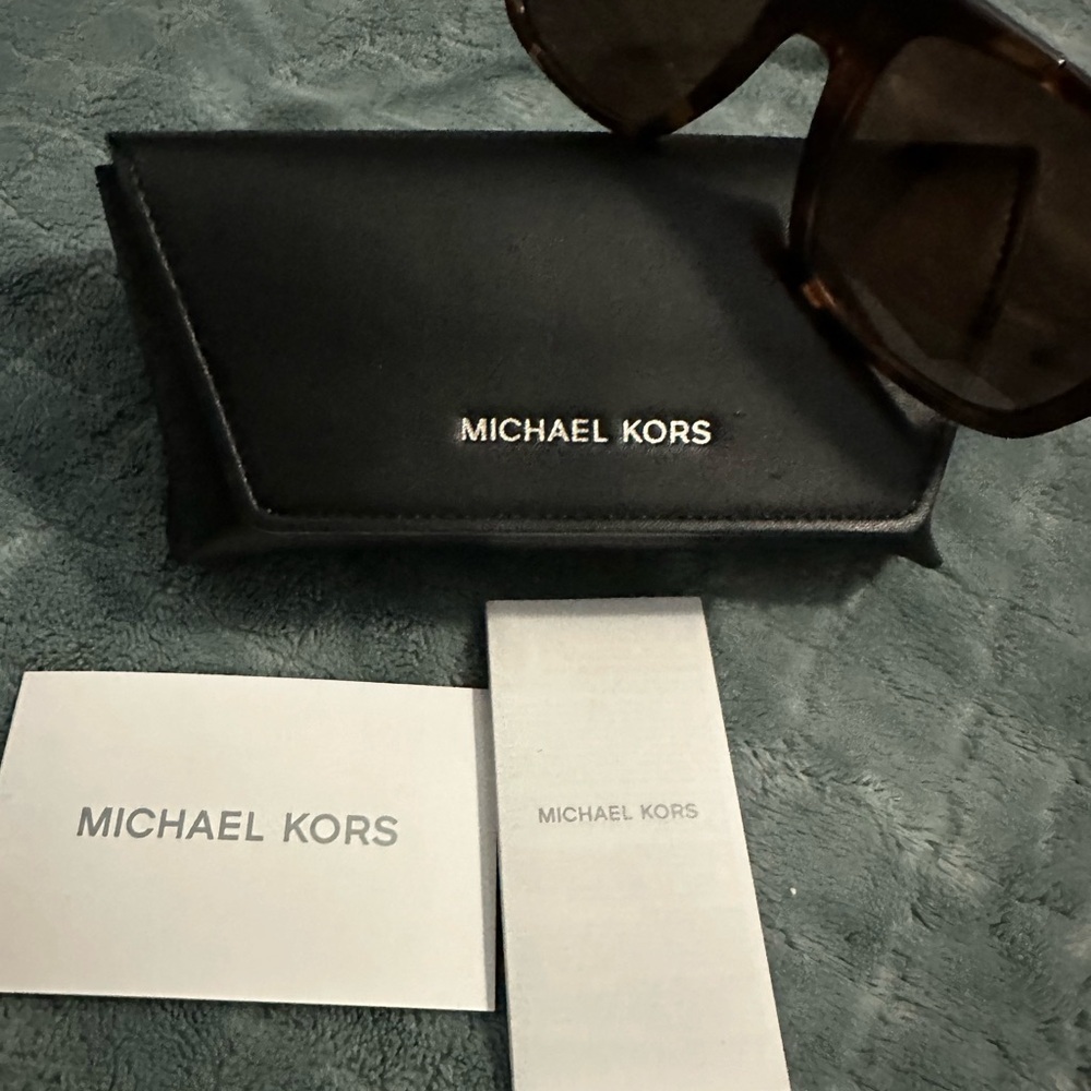 Michael Kors Byron Sunglasses NEW!  Tortoise MK-2159 - Picture 2 of 10